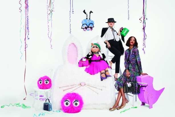 la-ig-fashion-style-kate-spade-miss-piggy-holiday-collection-20161031