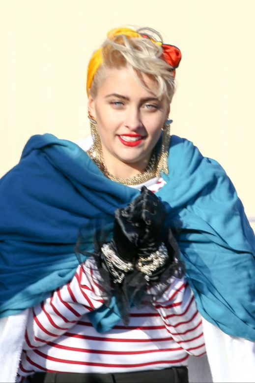 paris-jackson-on-the-aet-of-a-chanel-photoshoot-in-paris-01-18-2017_1