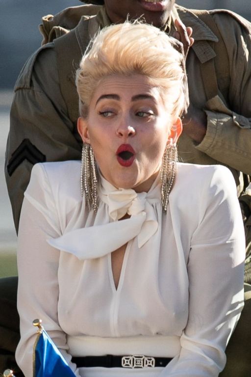 pay-paris-jackson-sighting-in-paris-january-18th-2017